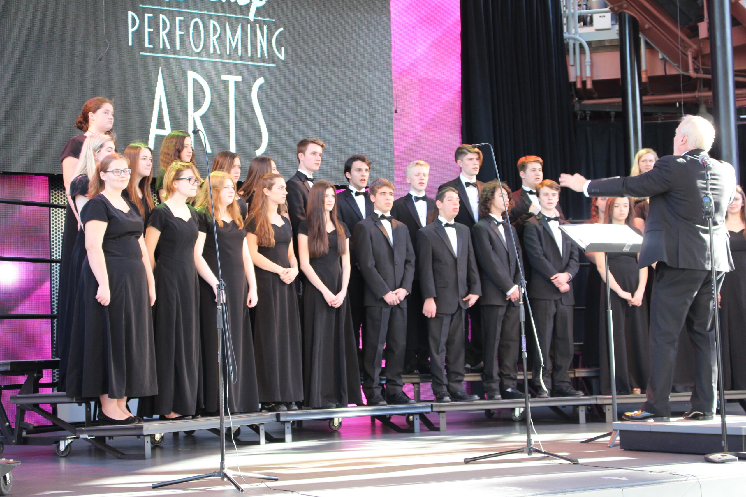 Students Performing in tour with Peak Group Travel